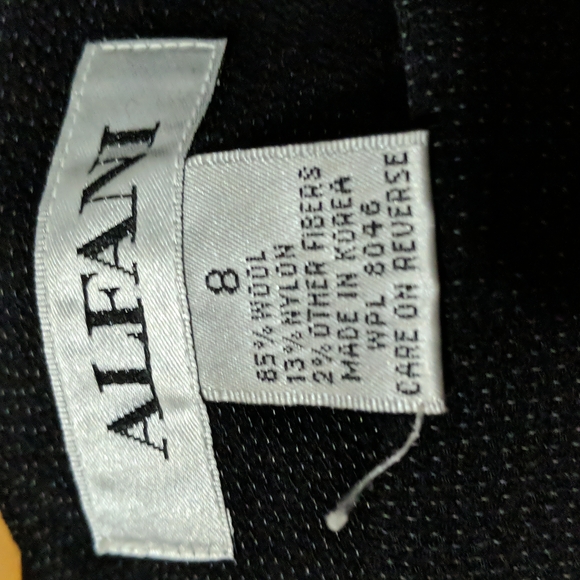 ✨2/$35 Alfani Black Wool Slit Pencil Skirt with Grey Thread detailing, size 8 - Picture 6 of 7